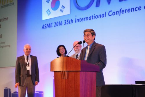 ME Professor Ronald Yeung Receives OOAE-Division ASME Lifetime Achievement Award